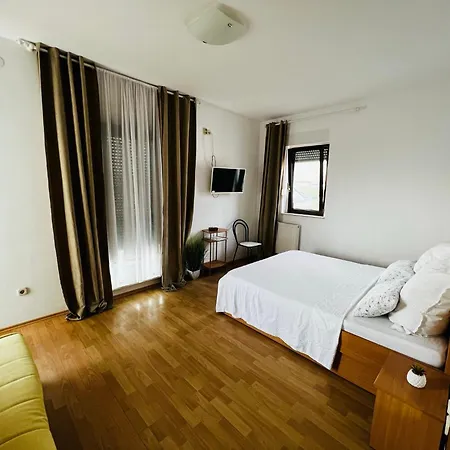 Apartment Ruza *