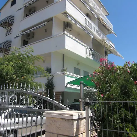 Ruza Apartment