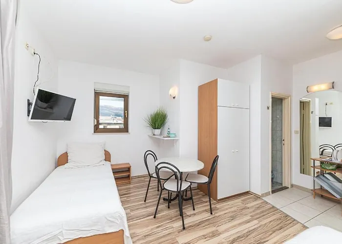 Ruza * Каштела