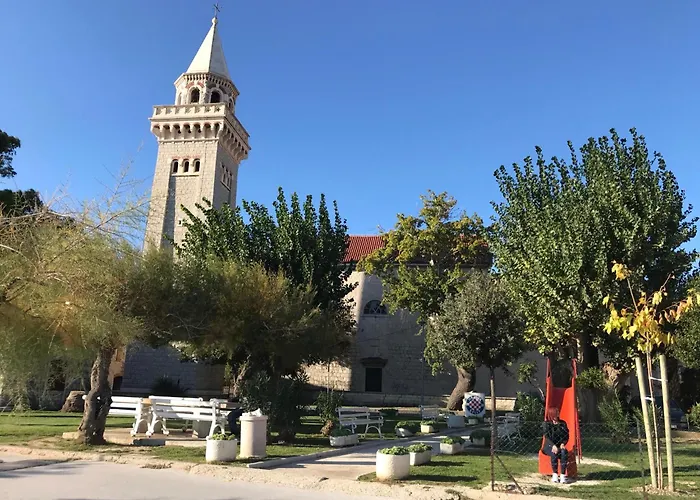 Ruza Апартаменты Каштела