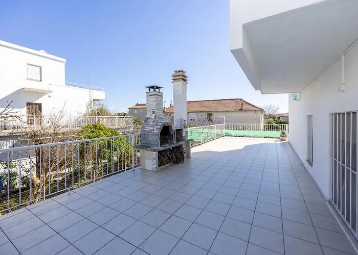 Ruza Апартаменты Каштела