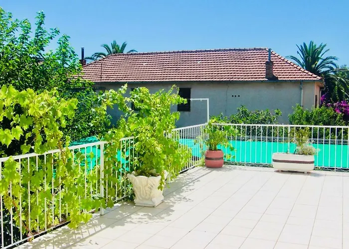 Ruza Апартаменты Каштела